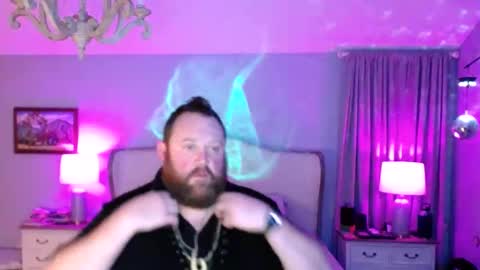 Snapshot of bigboi1o11 chatting on September 29, 8:57 am Bigboi1o11 online show from September 29, 8:57 am