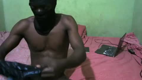 TOP EBONY DUDE online show from January 10, 2:46 am