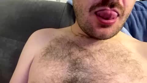 Snapshot of bigbuster685 chatting on October 21, 9:34 am Buster685 online show from October 21, 9:34 am