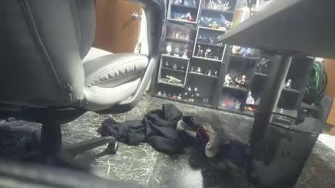 bigbuttluvfreak online show from March 13, 10:56 am