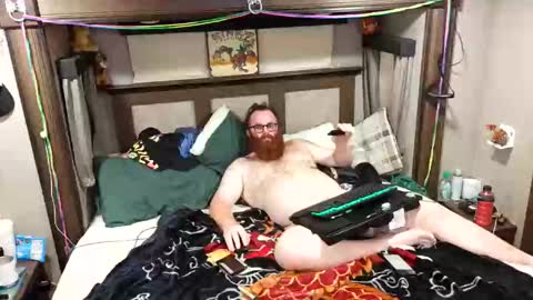 bigdicktwink117 online show from April 2, 5:38 am