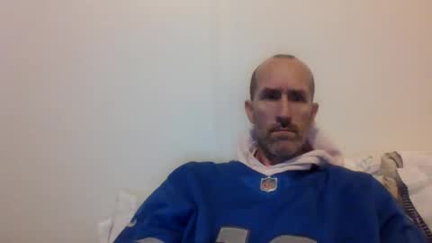 Snapshot of bighugemouthful chatting on December 6, 2:57 am Chaz online show from December 6, 2:57 am