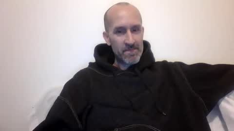 Snapshot of bighugemouthful chatting on December 27, 2:04 am Chaz online show from December 27, 2:04 am