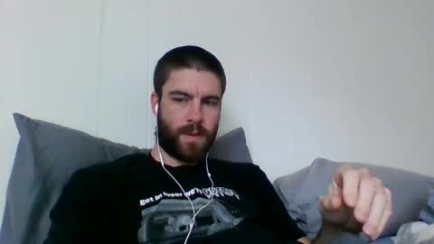 Snapshot of bigmag23 chatting on October 22, 7:38 pm bigmag23 online show from October 22, 7:38 pm