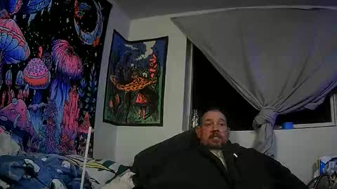 bigman42of0rlife online show from December 17, 11:06 am