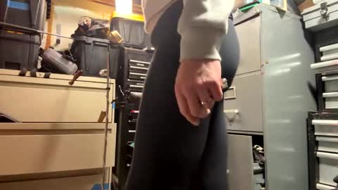 bigmanaround9 online show from March 27, 8:26 am