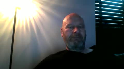 bigmike3339 online show from October 27, 8:38 am