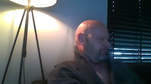 bigmike3339 online show from March 12, 7:46 am