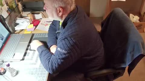 bigthump9999 online show from November 27, 2:10 pm