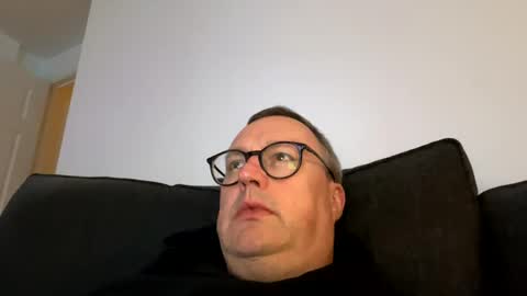 Just call me master online show from December 22, 5:10 pm