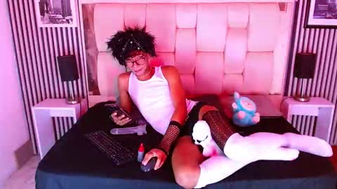 B-I-L-L-I-E 3 online show from March 16, 9:52 pm