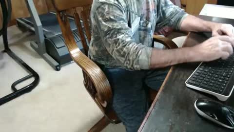 billy471 online show from December 17, 9:54 pm