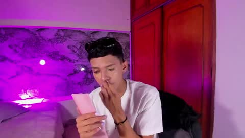 Sam online show from June 6, 12:22 pm
