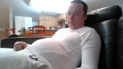 bird8888 online show from February 10, 11:45 pm