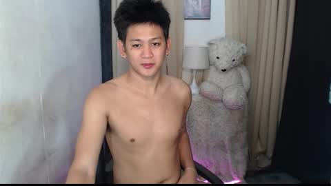 alex online show from March 31, 3:58 pm