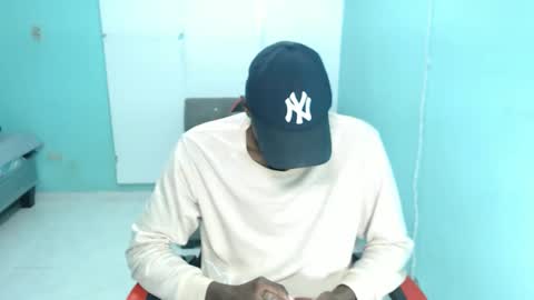 maquina online show from December 3, 1:50 pm