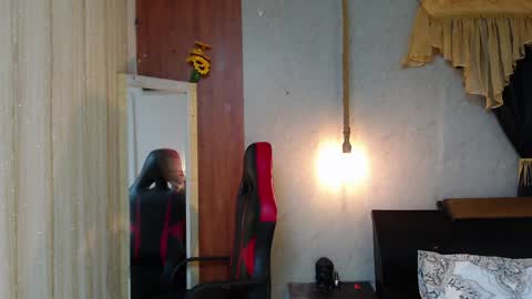 black_king_241 online show from April 21, 5:35 am