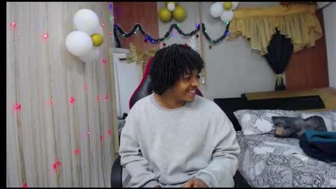 black_king_241 online show from December 14, 3:13 am