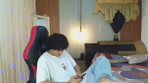 black_king_241 online show from March 13, 7:27 am