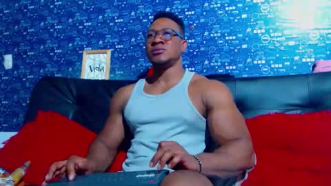 duglas online show from December 3, 8:37 pm