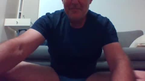 Snapshot of blackdog71 chatting on January 13, 12:13 pm blackdog71 online show from January 13, 12:13 pm