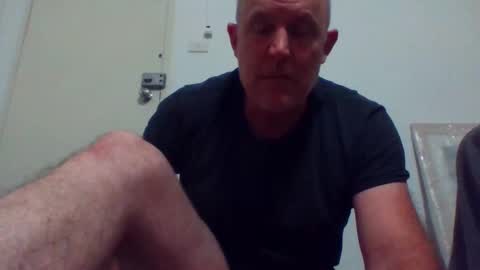 Snapshot of blackdog71 chatting on January 4, 11:22 am blackdog71 online show from January 4, 11:22 am