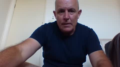 Snapshot of blackdog71 chatting on February 3, 6:02 am blackdog71 online show from February 3, 6:02 am