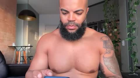 Macauly online show from March 17, 9:06 pm