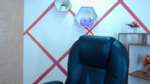 blakelovee online show from December 15, 7:11 pm