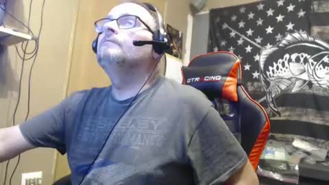 Snapshot of blazingslow chatting on January 1, 8:24 am blazingslow online show from January 1, 8:24 am