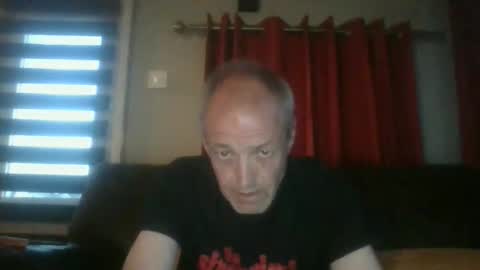 bloody52 online show from April 17, 7:27 pm