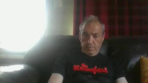 bloody52 online show from April 19, 6:10 pm