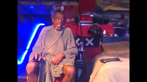 BLOWFLY online show from November 22, 5:12 pm