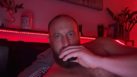 blue_eyes247 online show from July 7, 6:47 am