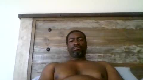 bluuthunder1914 online show from April 30, 3:52 pm