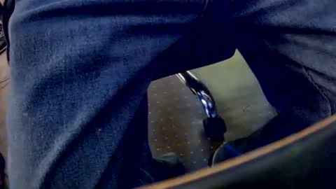 Snapshot of bobbie420_ chatting on December 28, 2:43 am bobbie420_ online show from December 28, 2:43 am