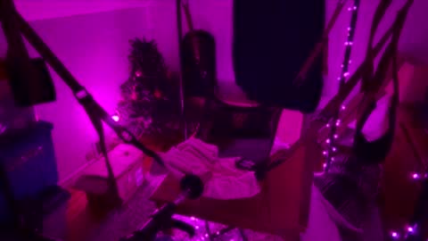 bodiddly64 online show from November 26, 10:51 am