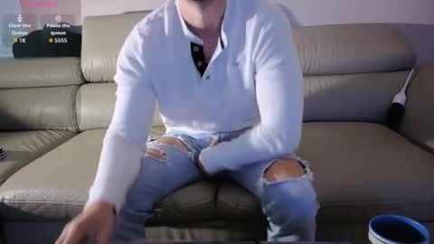 boiteasex online show from March 9, 5:01 am