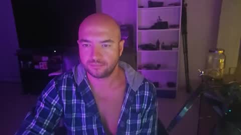 bombastic4 online show from November 13, 8:41 am