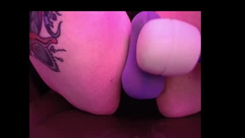 Grizz online show from March 19, 2:04 am