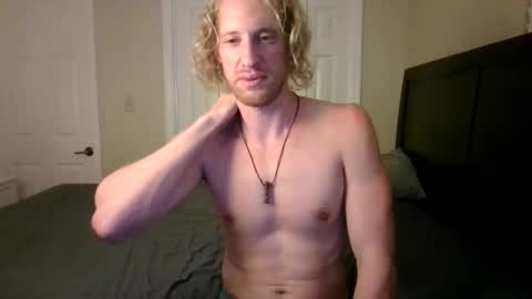 BookAndBrawn online show from November 27, 3:21 am