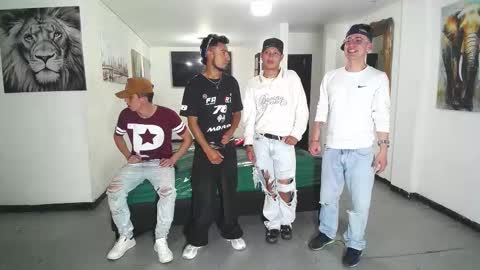 THOMAS AND DAMIAND online show from October 27, 6:43 pm