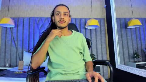 Boss online show from December 14, 3:57 am