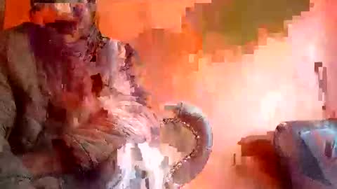 botsougaba329003 online show from May 11, 1:57 pm