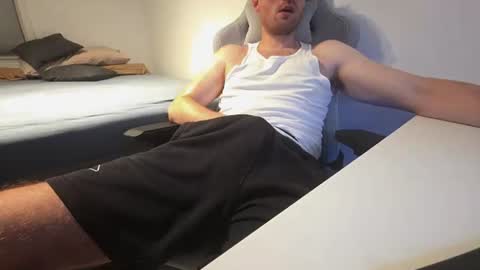 bottomtsinner online show from July 2, 11:22 pm