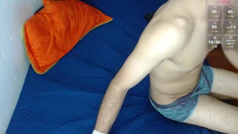 boyg_hots online show from May 26, 10:39 pm