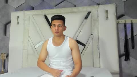 boyhot_mio online show from February 10, 2:38 am