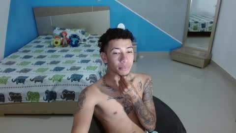 boyhot_sw online show from February 19, 4:12 am