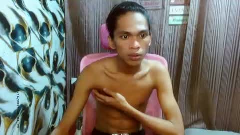 boyhunter_xxx online show from June 16, 11:01 am