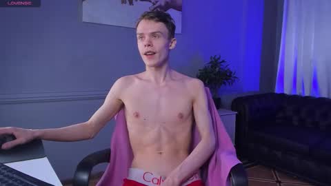 Brad online show from October 19, 6:44 pm